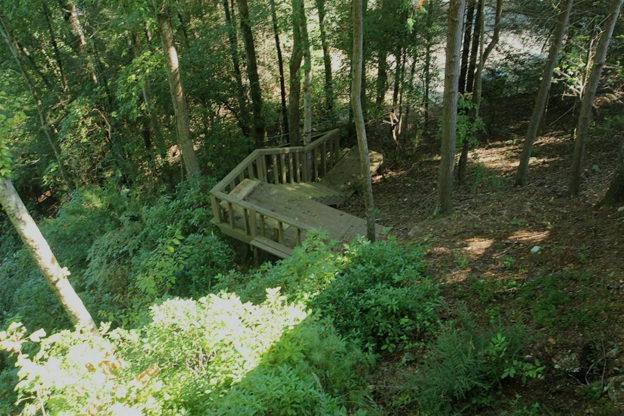 Rushing River Lodge Ellijay Exterior photo